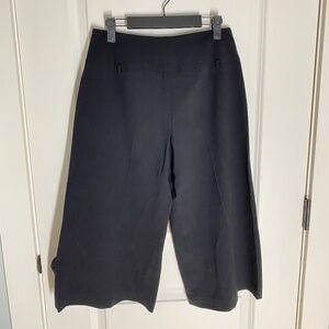 LARRY LEVINE SPORT STRETCH SIZE 4 CULLOTES BLACK